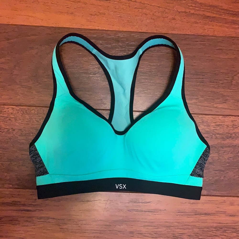 VSX Sports Bra ❤️❤️❤️